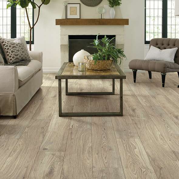 Living room laminate flooring | Location Carpet