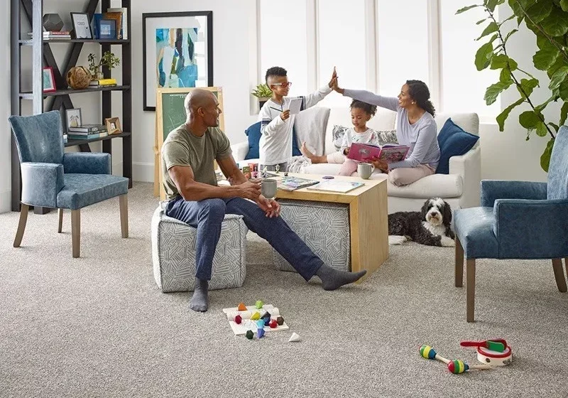 Midnight-Snack-HDE81-00102-family-room-model-1